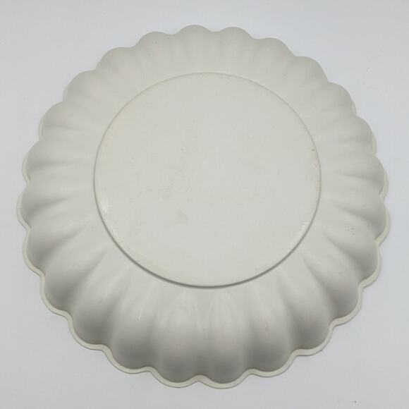 Vintage Christmas Santa Tray 9.5" Cookie Candy Serving Scallop Holiday MCM Decor - Picture 5 of 16